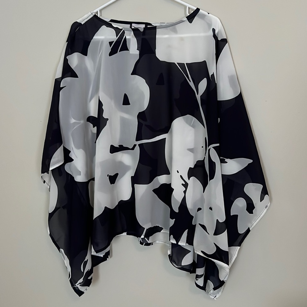 Chico’s navy & white shawl style shirt.